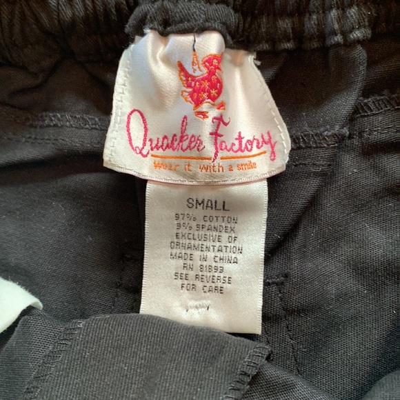 Quacker Factory Black Jeans with Rhinestone & Sequin Trim at Hems - Picture 5 of 7